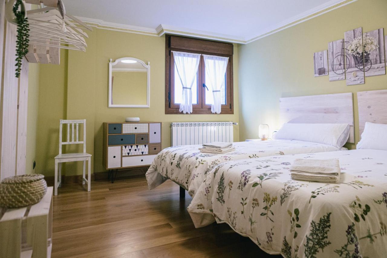 Ferienwohnung Alojamiento Urabain Allo Exterior foto