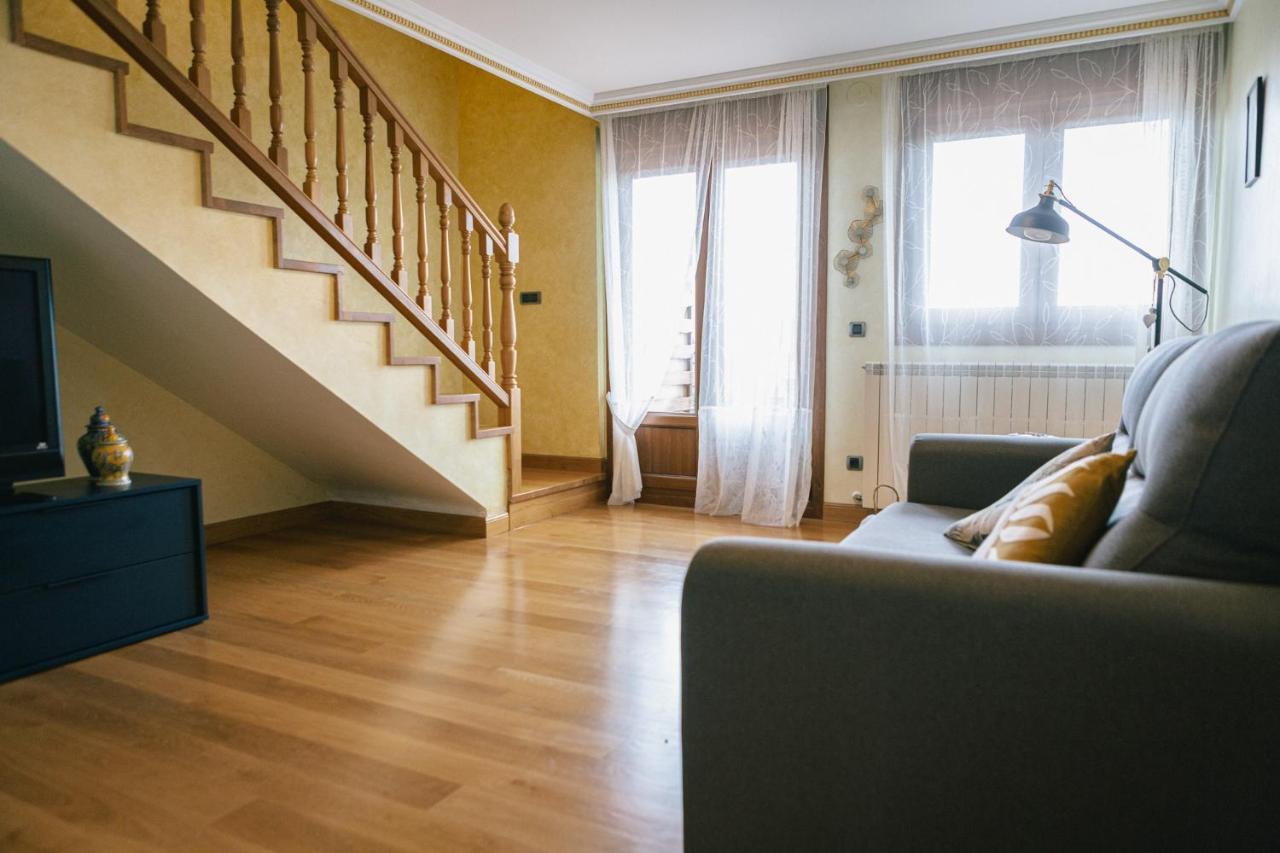 Ferienwohnung Alojamiento Urabain Allo Exterior foto